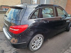 Bild des Angebotes Mercedes-Benz B 250 (BlueEFFICIENCY) 7G-DCT. Automatik, Navi, Pano
