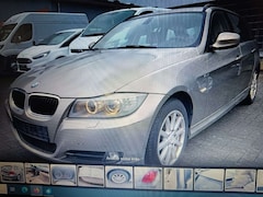 Bild des Angebotes BMW 320 i Touring Automatic Leder Xenon Reling PDC !
