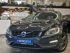 Bild des Angebotes Volvo V60 Kombi Linje Business *Navi*Klima*AHK*Xenon*