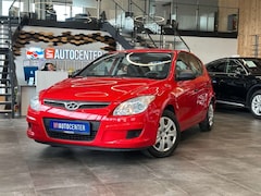 Bild des Angebotes Hyundai i30 *Scheckheft*Klimaanlage*TÜV-NEU*