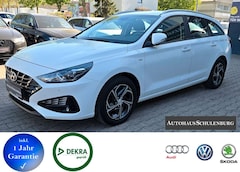 Hyundai i30 1.Hand Mild-Hybrid Kamera Lenkradheizung