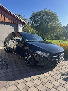 Bild des Angebotes Mercedes-Benz A 200 Kompaktlimousine Night-Paket Schiebedach Panorama