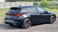Bild des Angebotes CUPRA Leon VZ e-Hybrid 180KW, Plug-in, LED, R-Kam, Teilleder