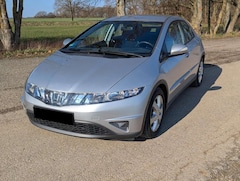 Bild des Angebotes Honda Civic Civic Fließheck  5-Türer 1.8i-VTEC i-SHIFT Comfort
