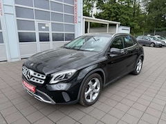 Bild des Angebotes Mercedes-Benz GLA 180 *SCHECKHEFT+TEILLEDER+NAVI+18"LMF+360°*