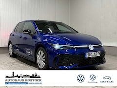 Bild des Angebotes VW Golf VIII R-Line 2.0 TDI DSG IQ.LIGHT ACC NAVI