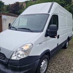 Bild des Angebotes Iveco Daily 35 S 13 CV Vendor