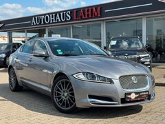 Bild des Angebotes Jaguar XF 2.0 Turbo Auto.*LED*NAVI*19-ZOLL*KAMERA*