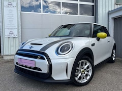 Bild des Angebotes MINI Cooper SE *Classic Trim*Leder*Panorama*Head-up*