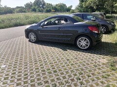 Bild des Angebotes Peugeot 207 CC+155+THP+Roland+Garros