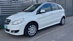 Bild des Angebotes Mercedes-Benz B 180 BlueEFFICIENCY,NAVI-AHK-SHZ-TÜV-Garantie