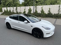 Bild des Angebotes Tesla Model 3 Long Range KW V3 Levelling 2023 carbon Performance