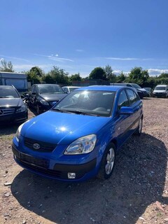 Bild des Angebotes Kia Rio 1.4 Attract