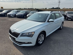 Bild des Angebotes Skoda Superb Combi Ambition Navi 1.Hand SHG PDC ACC