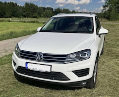 VW Touareg Touareg Diesel 3.0 V6 TDI SCR Blue Motion DPF Automatik, AHK, Vollleder