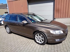 Bild des Angebotes Volvo V70 Momentum, Autom., Leder, Memory, PDC