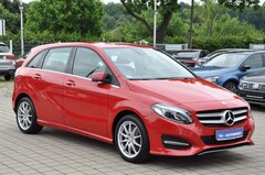 Bild des Angebotes Mercedes-Benz B 250 B 250 7G-DCT LEDER-NAVI-LED-RKAM-KEYGO-TOTWINKEL