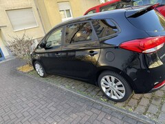 Bild des Angebotes Kia Carens Dream Team