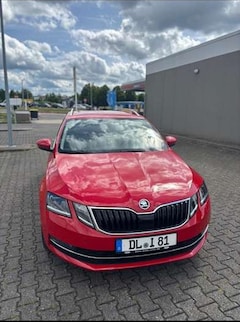 Bild des Angebotes Skoda Octavia Combi 2.0 TDI DSG Premium Edition