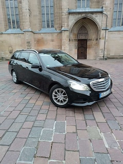 Bild des Angebotes Mercedes-Benz E 220 T BlueTEC