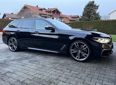 Bild des Angebotes BMW M550 dT xDrive Voll Garantie MwSt AHK ACC Pano Night Vi