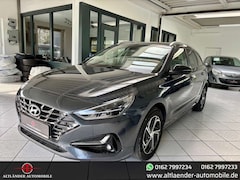 Bild des Angebotes Hyundai i30 cw 1.6CRDi Intro Edition LED*Navi*Digitacho