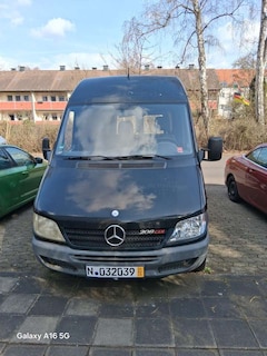 Bild des Angebotes Mercedes-Benz 208