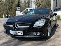Bild des Angebotes Mercedes-Benz SLK 200 SLK 200 (BlueEFFICIENCY) - Navi, Leder, Tempomat, Bluetooth. Inspektion & Reifen neu, TÜV bis 10/2027. Zweitwagen.