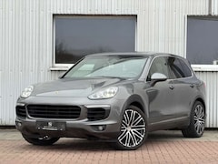 Bild des Angebotes Porsche Cayenne Diesel Pano*PASM*PDLS*14W*Luft*Bi-Xenon