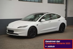 Tesla Model 3 Standard Range + *Highland*innen weiß*