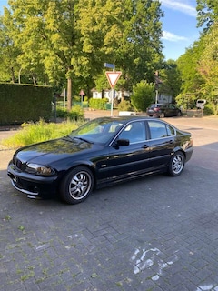 Bild des Angebotes BMW 323 323i