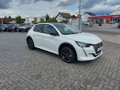 Bild des Angebotes Peugeot 208 GT-Pack 130 8 Gang Automatik, 1. Hand