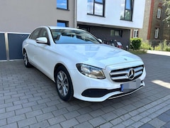 Bild des Angebotes Mercedes-Benz E 200 E Klasse Automatik Avantgarde Kamera Sitzheizung