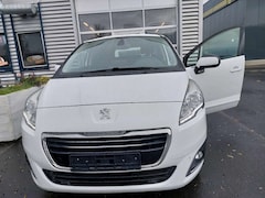 Peugeot 5008 BlueHDI 120 EAT6 Stop & Start Allure
