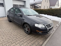Bild des Angebotes VW Passat Lim. 1.9 TDI *77KW / 105PS*