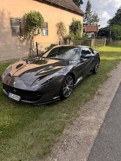 Bild des Angebotes Ferrari 812 Superfast noch ohne OPF und einer Novitec Klappensteuerung mit Ferrari APPROVED