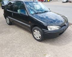 Bild des Angebotes Peugeot 106 Klein Flizer ZV FB. 8 fach bereift TÜV neu
