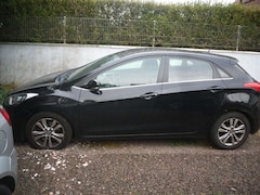 Bild des Angebotes Hyundai i30 Trend 5Türig 110 PS 128000KM Navi Kamera
