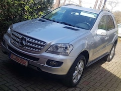 Bild des Angebotes Mercedes-Benz ML 280 CDI 4MATIC 7G-TRONIC DPF - ALLWETTERREIFEN - PDC