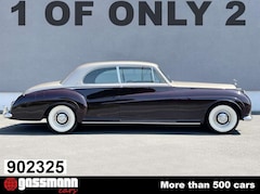 Bild des Angebotes Rolls-Royce Phantom V Saloon Coupe, by James Young Matching