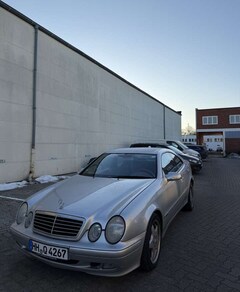 Bild des Angebotes Mercedes-Benz CLK 230 Coupe Kompressor Avantgarde