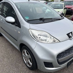 Bild des Angebotes Peugeot 107 70 Petit Filou - Klima - Tüv neu