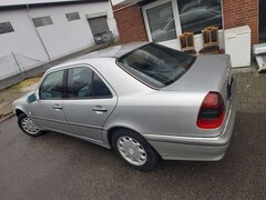 Bild des Angebotes Mercedes-Benz 180