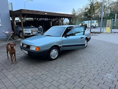 Audi 80 Grundausstattung
