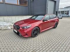 Bild des Angebotes BMW M5 Touring KERAMIK/Vmax/ROLLO/PANO/S-LÜFT/360/iG