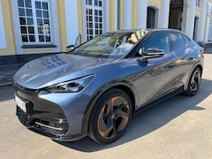 Bild des Angebotes CUPRA Tavascan Tavascan Endurance ADRENALIN (VAT decutible) AHK+21"+Wärmep.+360°+ ACC+ Sitzhz. vo+hi, Lenkradhz.