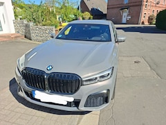 Bild des Angebotes BMW 750 7er 750i xDrive