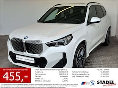 Bild des Angebotes BMW iX1 eDrive20 M Sport Navi.LED.ACC.360°.HuD.Pano