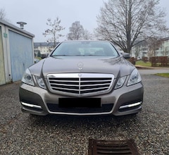 Bild des Angebotes Mercedes-Benz E 300 E 300 CDI BlueEfficiency (212.021)