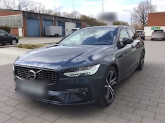 Bild des Angebotes Volvo V90 B4 (Diesel) Plus Dark PanoDach Cam Leder